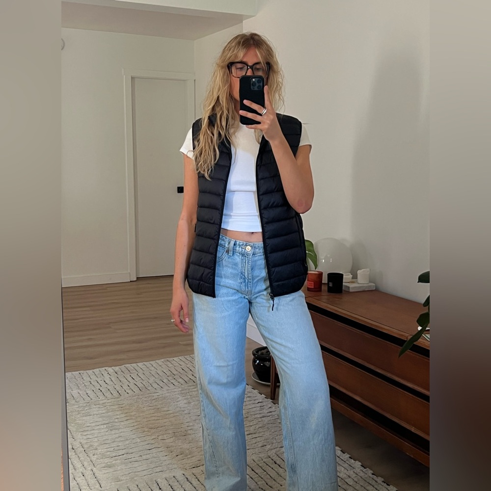 Ultra light puffer vest